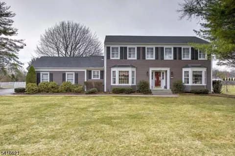 149 Flocktown Rd, Long Valley, NJ 07853