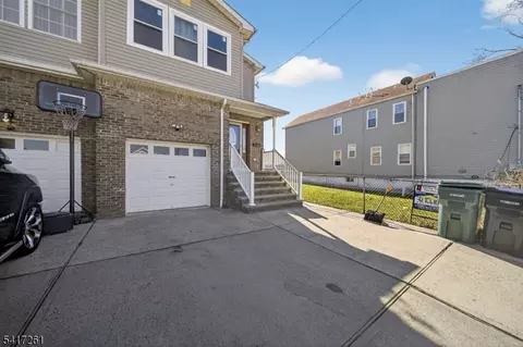 532 Hartford St, Perth Amboy, NJ 08861