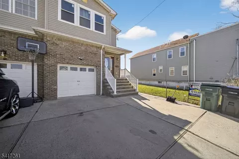 532 Hartford St, Perth Amboy, NJ 08861