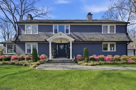 30 Powerville Rd, Mountain Lakes, NJ 07046