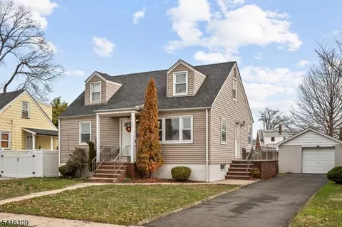 724 Walnut St, Linden, NJ 07036