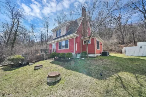 2097 State Route 31, Glen Gardner, NJ 08826