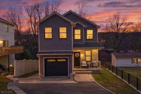 68 Arch St, Butler, NJ 07405