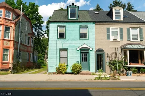 56-58 N Main St, Lambertville, NJ 08530