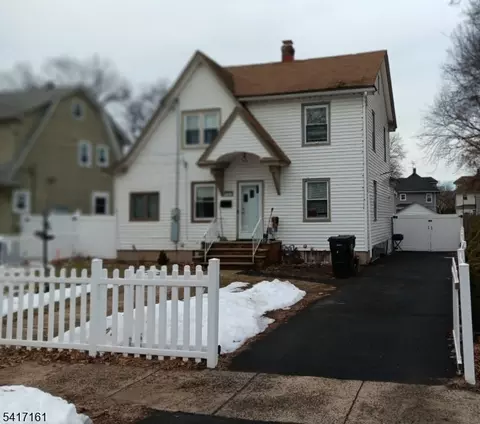 1028 W 5th St, Plainfield, NJ 07063