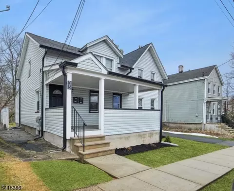 35 Hickory St, Bloomfield, NJ 07003