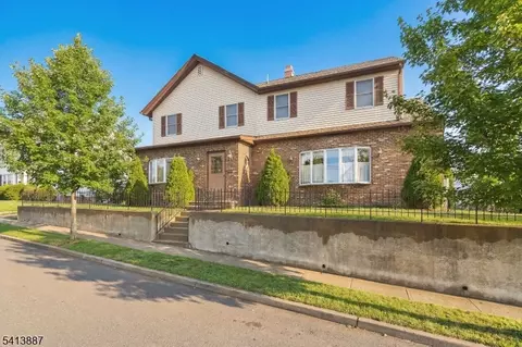 222 W 4th St, Clifton, NJ 07011