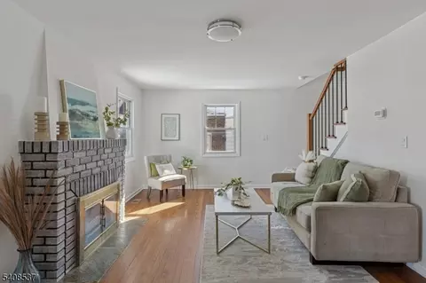 2210 Stecher Ave, Union, NJ 07083