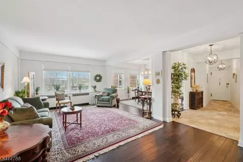 10 Crestmont Road 1a #1A, Montclair, NJ 07042