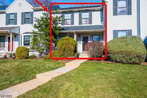 1704 Deerfield Dr, Edison, NJ 08820