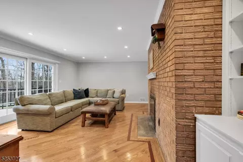 59 Manor Dr, Basking Ridge, NJ 07920 photo 18