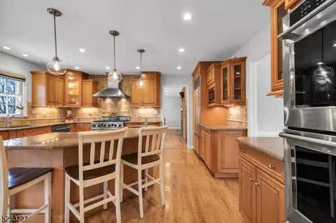 59 Manor Dr, Basking Ridge, NJ 07920 photo 13