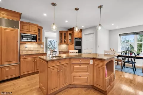 59 Manor Dr, Basking Ridge, NJ 07920 photo 15