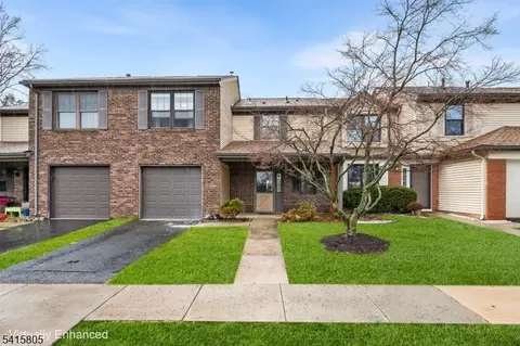 81 Stanwick Ct, Somerset, NJ 08873