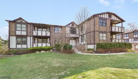 19 Heritage Dr # I, Chatham Twp, NJ 07928