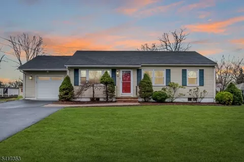 14 Edgewood Ter, Bridgewater, NJ 08807