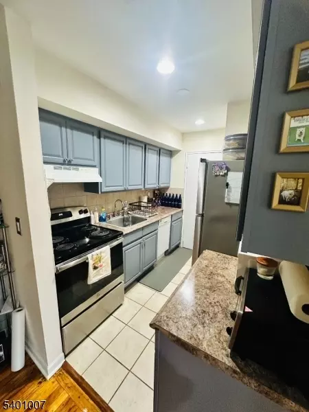 2350 State Route 10 #31, Morris Plains, NJ 07950