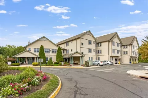 93 Park Edge, Berkeley Heights, NJ 07922