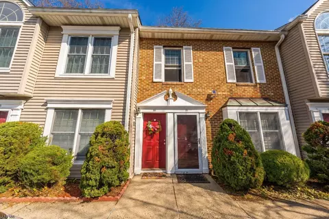 113 Tiffany Blvd, Newark, NJ 07104