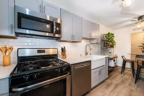 101 Gates Ave #E7, Montclair, NJ 07042 photo 11