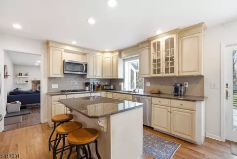 72 Lenox Rd, Wayne, NJ 07470 photo 10