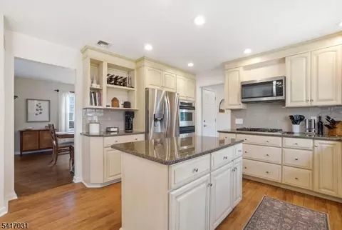 72 Lenox Rd, Wayne, NJ 07470 photo 9