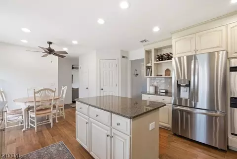 72 Lenox Rd, Wayne, NJ 07470 photo 11