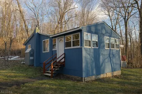 901 Chestnut Path, Newton, NJ 07860