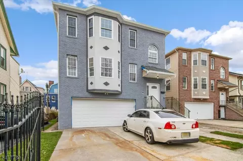 150 N Munn Ave, East Orange, NJ 07017