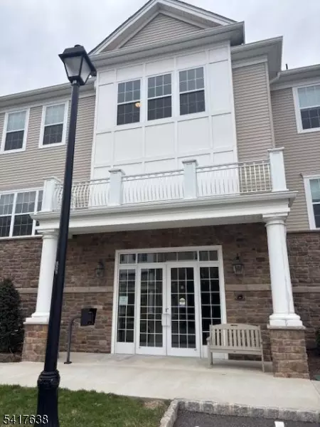2205 Jockey Hollow Trl, Somerset, NJ 08873