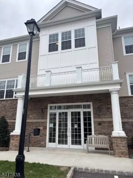 2205 Jockey Hollow Trl, Somerset, NJ 08873