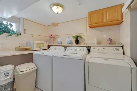 8 Monaghan Rd, Edison, NJ 08817 photo 22