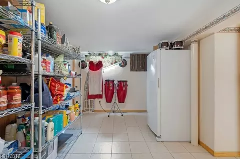 8 Monaghan Rd, Edison, NJ 08817 photo 23