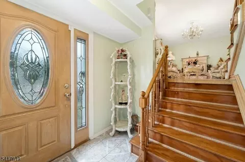 8 Monaghan Rd, Edison, NJ 08817 photo 7
