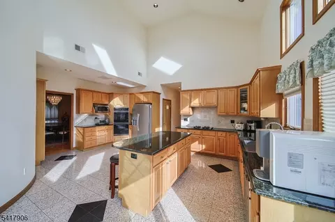 19 Dave Espie Way, Wayne, NJ 07470 photo 20