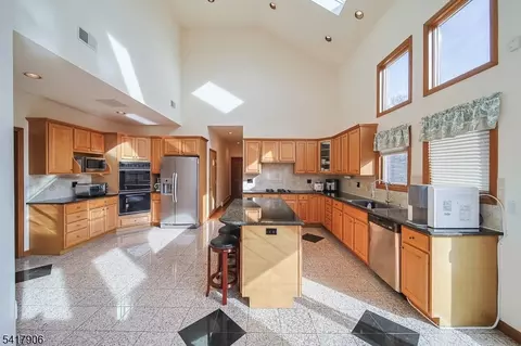 19 Dave Espie Way, Wayne, NJ 07470 photo 22