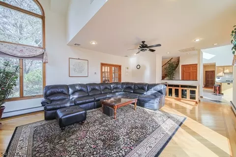 19 Dave Espie Way, Wayne, NJ 07470 photo 12