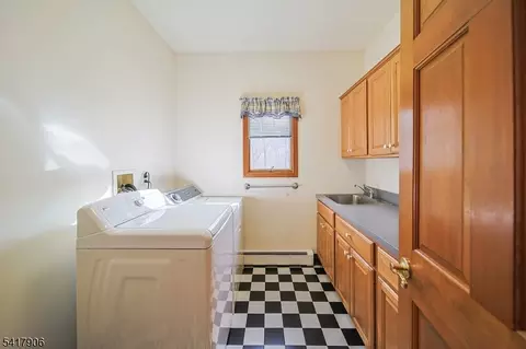 19 Dave Espie Way, Wayne, NJ 07470 photo 27