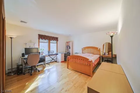 19 Dave Espie Way, Wayne, NJ 07470 photo 40