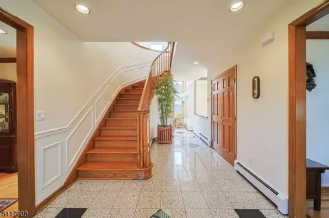 19 Dave Espie Way, Wayne, NJ 07470 photo 6