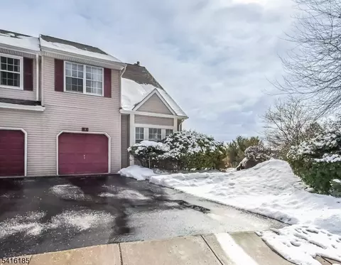 1 Pinehurst Dr, Washington, NJ 07882