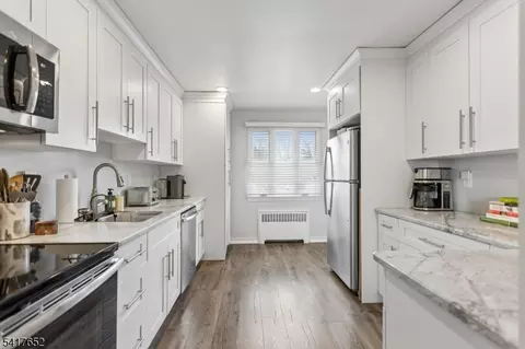 97 Troy Dr # B, Springfield, NJ 07081
