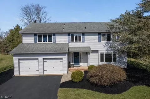 34 Aberdeen Cir, Flemington, NJ 08822