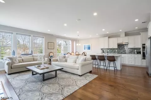23 Fillmore Dr, Morristown, NJ 07960