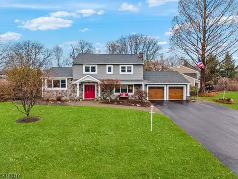 4 Lancaster Ave, Pine Brook, NJ 07058