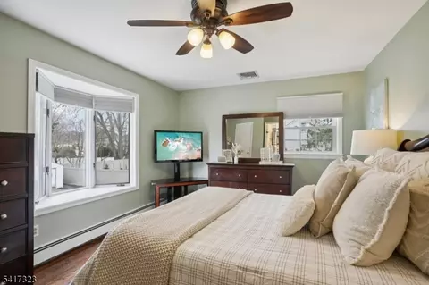 116 Carol Pl, Wayne, NJ 07470 photo 18
