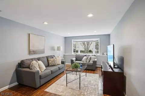 116 Carol Pl, Wayne, NJ 07470 photo 24