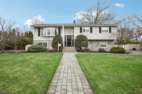 116 Carol Pl, Wayne, NJ 07470