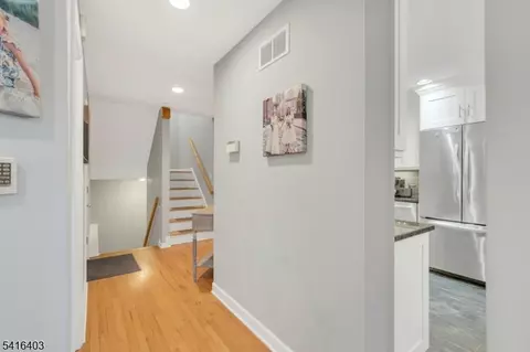 7 Meadow View Lane Ondo, Berkeley Heights, NJ 07922 photo 9