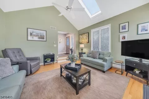 7 Meadow View Lane Ondo, Berkeley Heights, NJ 07922 photo 8